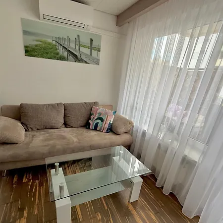 Appartamento #1 Hochparterre